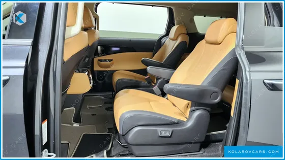 KIA CARNIVAL 9-SEATER SIGNATURE