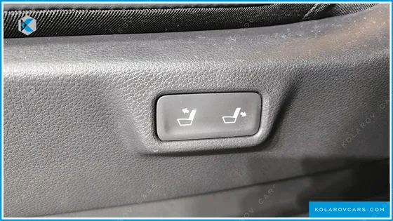 KIA CARNIVAL 9-SEATER SIGNATURE
