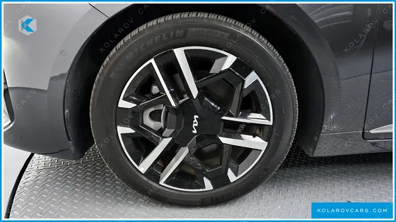 KIA K8 2.5 GASOLINE 2WD