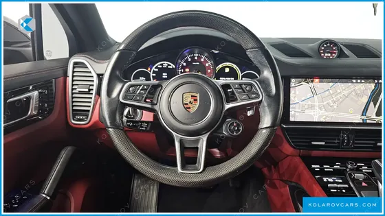 PORSCHE CAYENNE 3.0 COUPE