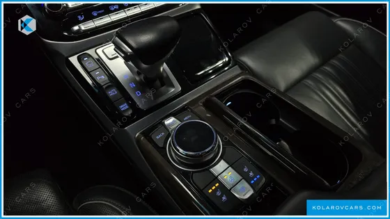 GENESIS EQ900 3.8 GDI AWD