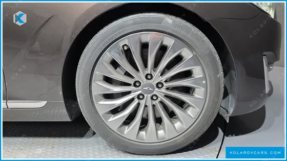GENESIS EQ900 5.0 GDI AWD