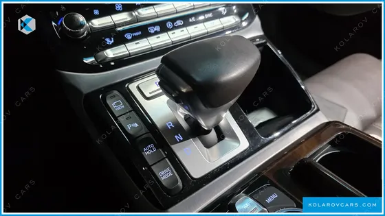 GENESIS EQ900 5.0 GDI AWD