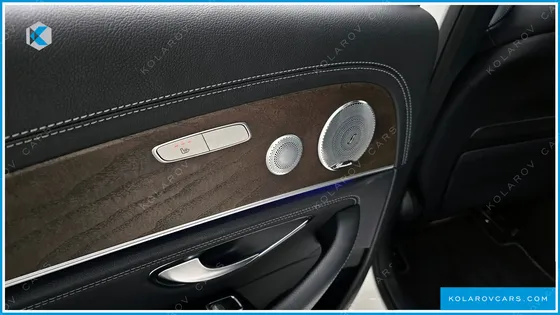 MERCEDES E-CLASS E300 4MATIC EXCLUSIVE
