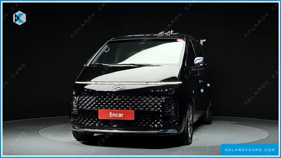HYUNDAI STARIA LOUNGE 9-SEATER