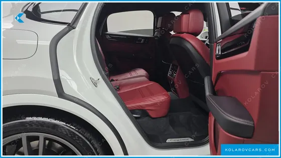 PORSCHE CAYENNE 3.0 COUPE