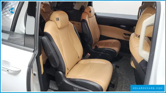 KIA CARNIVAL 9-SEATER SIGNATURE