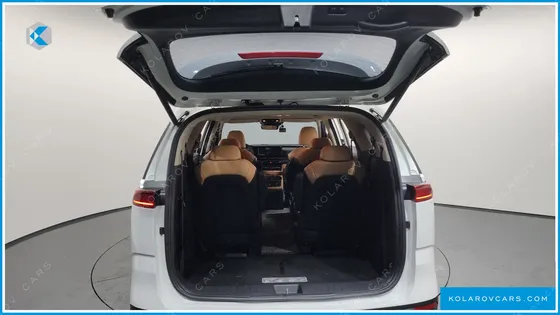 KIA CARNIVAL 9-SEATER SIGNATURE