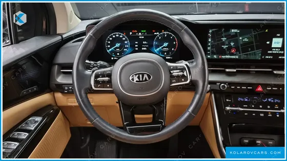 KIA CARNIVAL 7-SEATER SIGNATURE