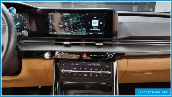 KIA CARNIVAL 7-SEATER SIGNATURE