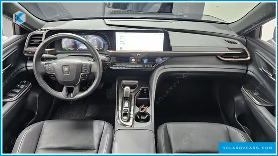 TOYOTA CROWN 2.5 4WD HYBRID