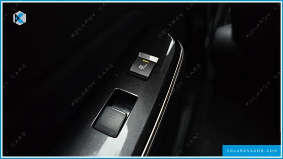 TOYOTA CROWN 2.5 4WD HYBRID