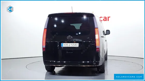 HYUNDAI STARIA 4WD LOUNGE 9-SEATER
