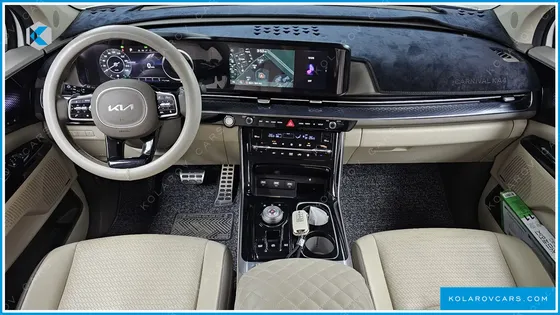 KIA CARNIVAL 7-SEATER HI-LIMOUSINE