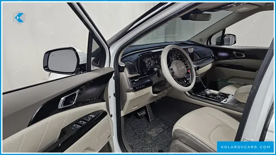 KIA CARNIVAL 7-SEATER HI-LIMOUSINE