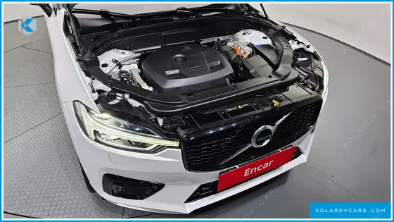 VOLVO XC60 T8 R-DESIGN