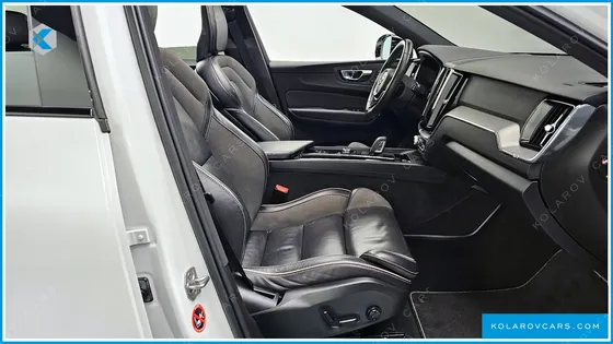 VOLVO XC60 T8 R-DESIGN