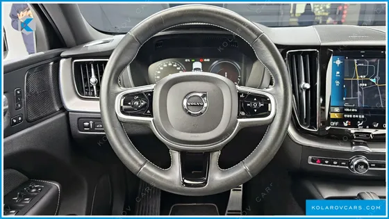 VOLVO XC60 T8 R-DESIGN