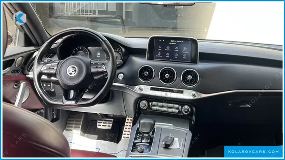 KIA STINGER 3.3 TURBO GT AWD 370к.с.