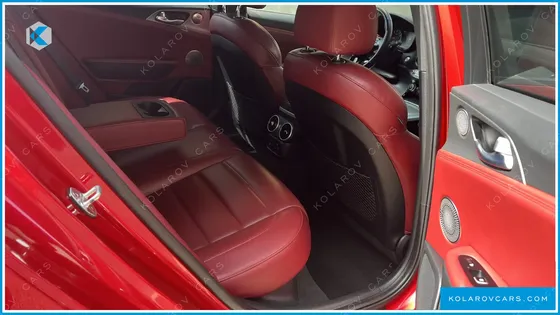 KIA STINGER 3.3 TURBO GT AWD 370к.с.