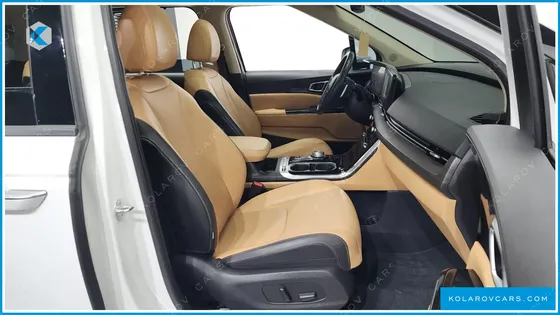 KIA CARNIVAL 9-SEATER SIGNATURE
