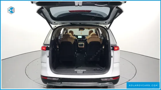 KIA CARNIVAL 9-SEATER SIGNATURE