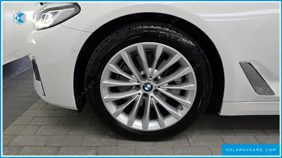 BMW 5 SERIES 520I LUXURY