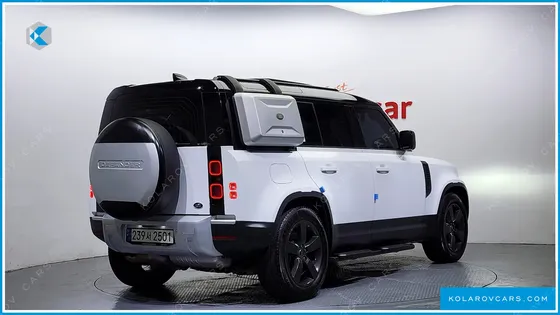 LAND ROVER DEFENDER 110 D300 HSE