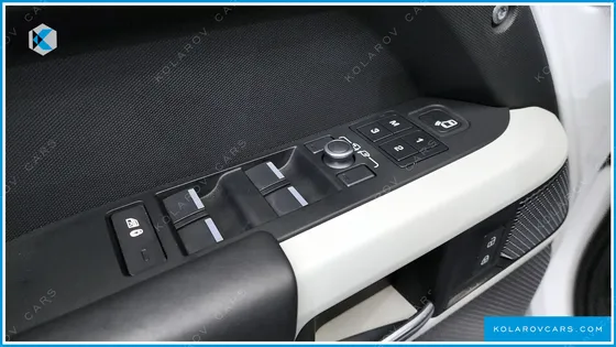 LAND ROVER DEFENDER 110 D300 HSE