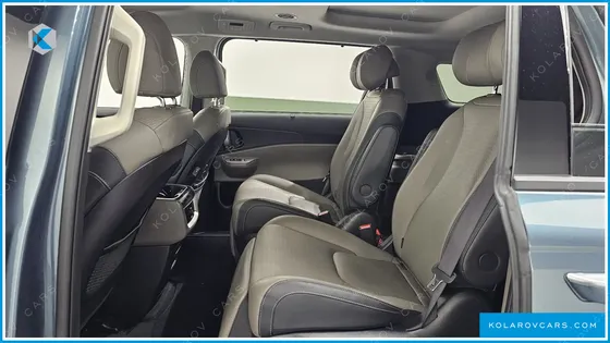 KIA CARNIVAL 7-SEATER NOBLESSE