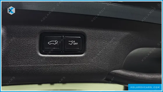 KIA CARNIVAL 7-SEATER NOBLESSE
