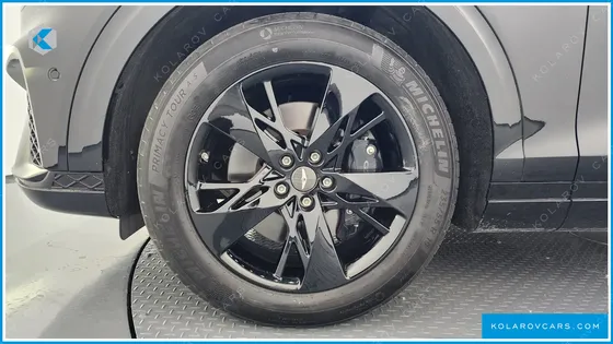 GENESIS GV70 2.5T GASOLINE 2WD