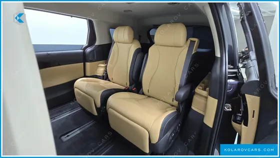 KIA CARNIVAL 7-SEATER NOBLESSE