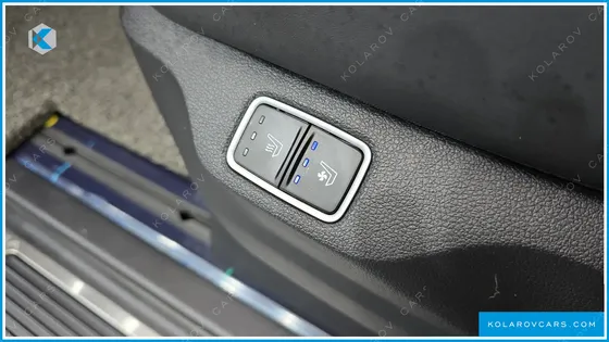 HYUNDAI STARIA 4WD LOUNGE 9-SEATER
