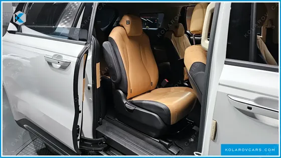 KIA CARNIVAL 9-SEATER NOBLESSE