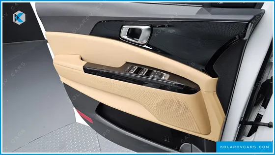 KIA CARNIVAL 9-SEATER NOBLESSE