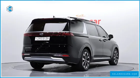 KIA CARNIVAL 9-SEATER SIGNATURE