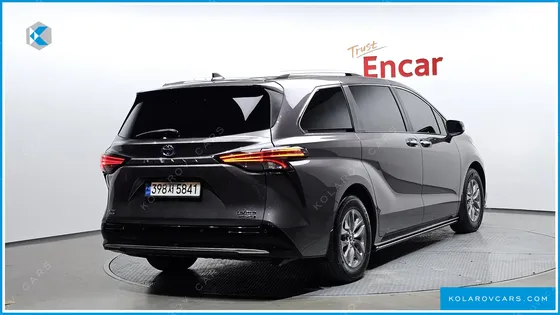 TOYOTA SIENNA 2.5 HYBRID AWD