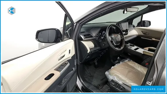 TOYOTA SIENNA 2.5 HYBRID AWD