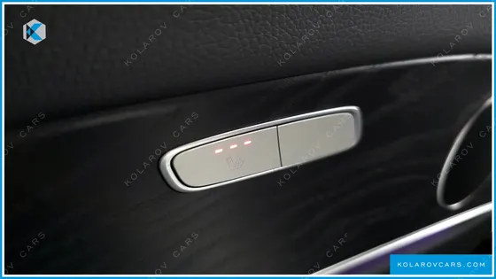 MERCEDES E-CLASS E220D 4MATIC AVANTGARDE