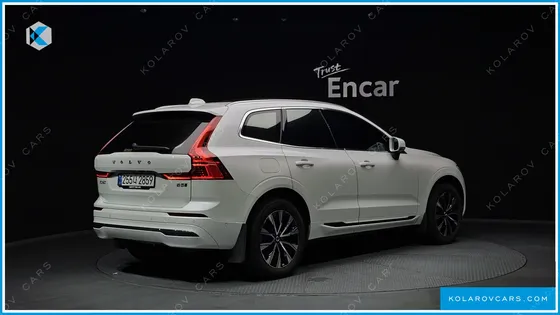 VOLVO XC60 B5 ULTIMATE BRIGHT
