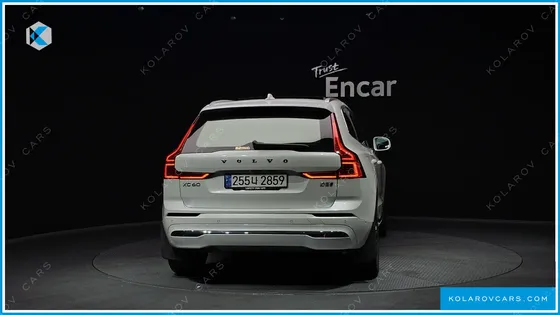 VOLVO XC60 B5 ULTIMATE BRIGHT