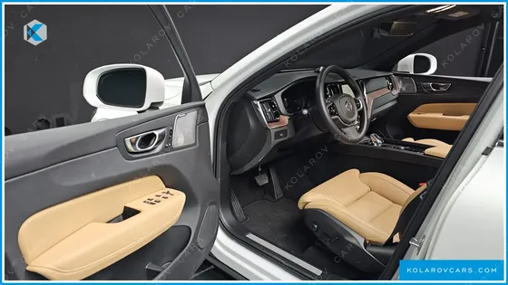 VOLVO XC60 B5 ULTIMATE BRIGHT