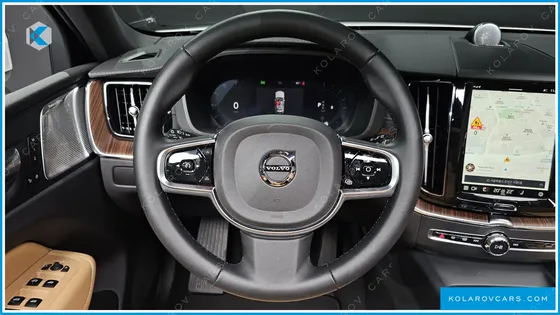 VOLVO XC60 B5 ULTIMATE BRIGHT