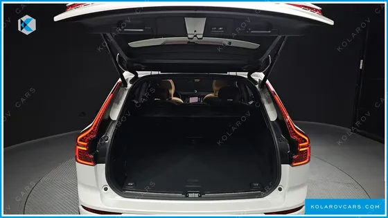 VOLVO XC60 B5 ULTIMATE BRIGHT