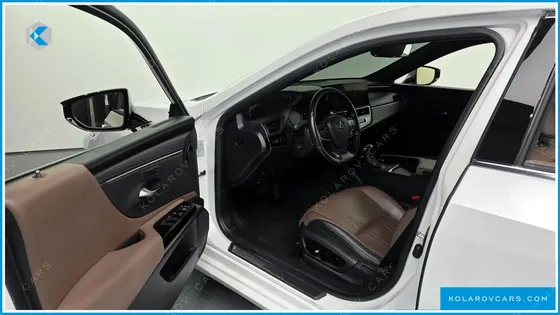 LEXUS ES LUXURY PLUS
