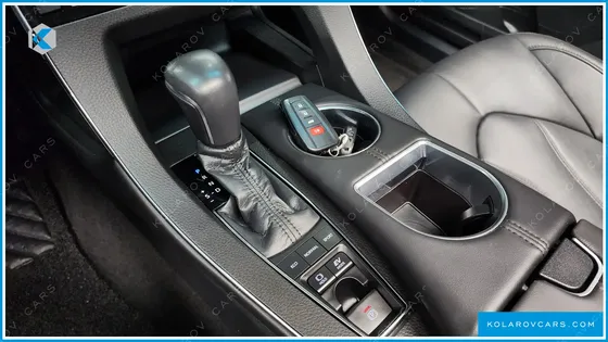 TOYOTA AVALON 2.5 HYBRID