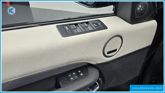 LAND ROVER DISCOVERY P360 R-DYNAMIC SE