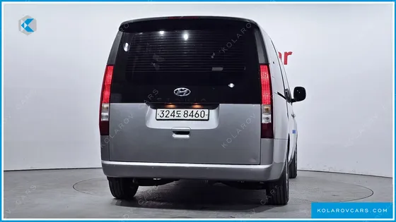 HYUNDAI STARIA TOURER 9-SEATER