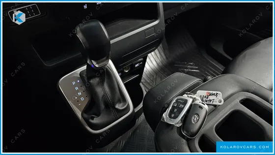 HYUNDAI STARIA TOURER 9-SEATER
